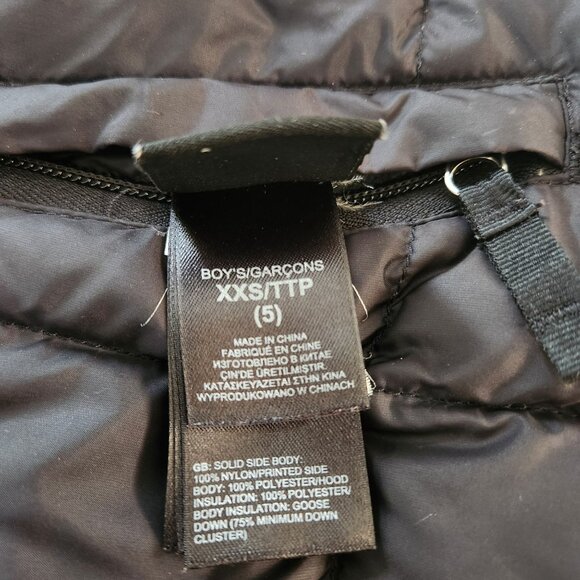 The North Face Reversible Jacket 550 for a Boy Size 5T - Picture 5 of 11